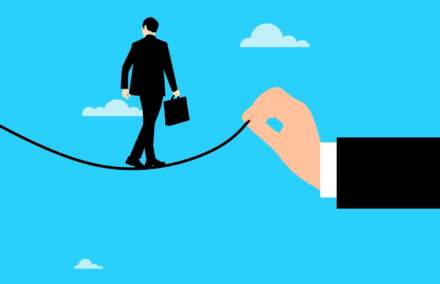 Finansal Güvenlikte Sistem Dışı Büyüyen Riskler